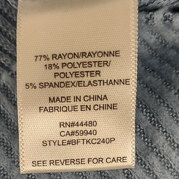 Love, Fire Women's Faded Blue Denim Sleepwear Long Sleeve Top Size 3X (NWT) - Picture 13 of 14